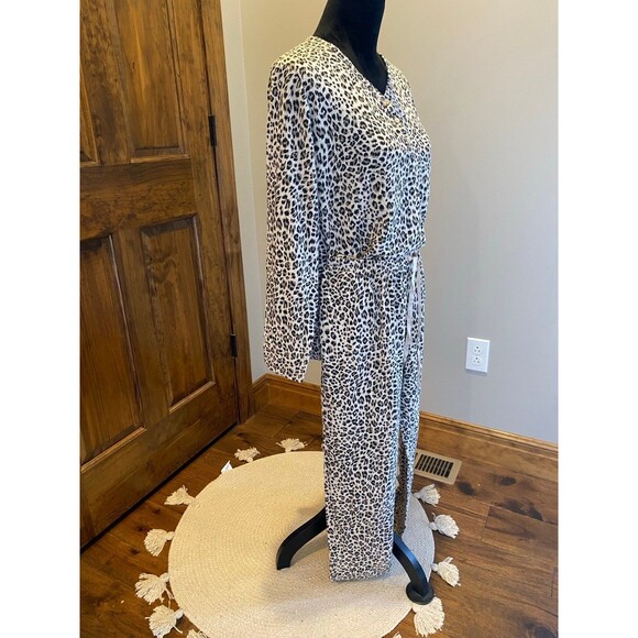 Croft & Barrow Womens Size Large Cheetah top & Bottom PJ’s Soft Comfy Casual - Picture 7 of 12